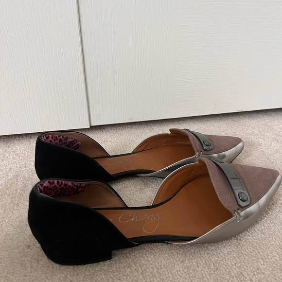 Arturo Chiang silver and black flats - Picture 3 of 3